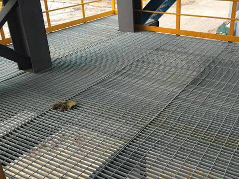 平臺熱鍍鋅鋼格板